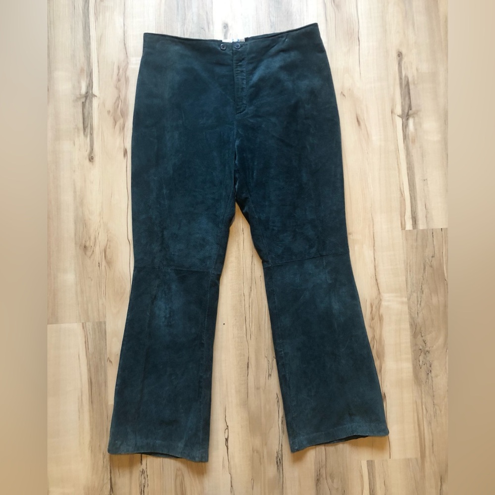 ✨$12 Clear Out ✨ Alice Blue Vintage Dark Teal 100% Leather Flare Jeans Machine